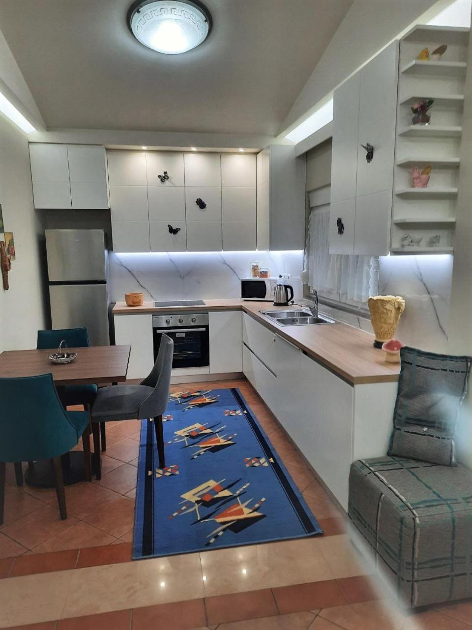 Luander Hotel Tirana Quarto foto