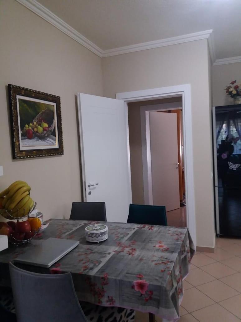 Luander Hotel Tirana Quarto foto
