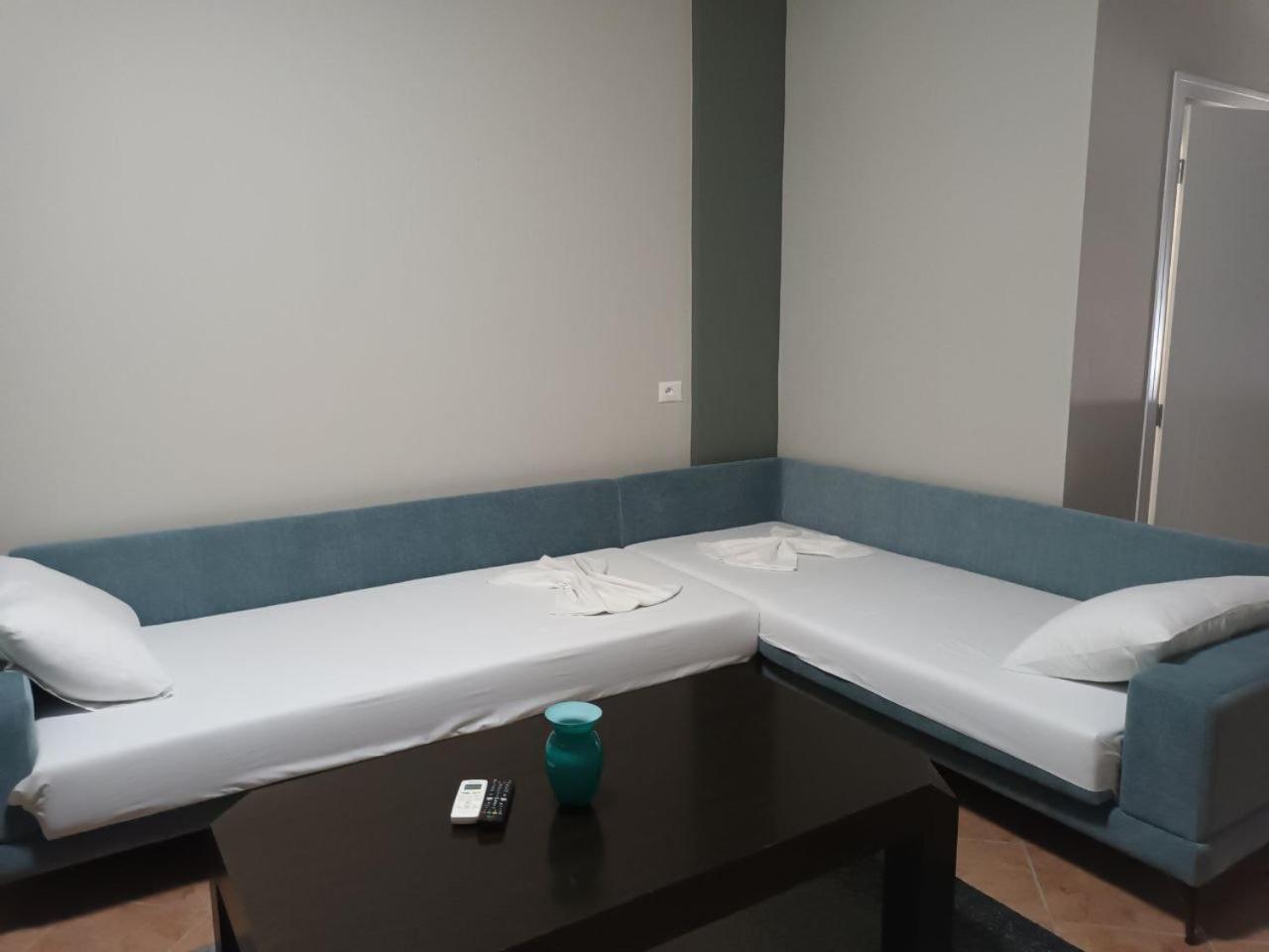 Luander Hotel Tirana Quarto foto